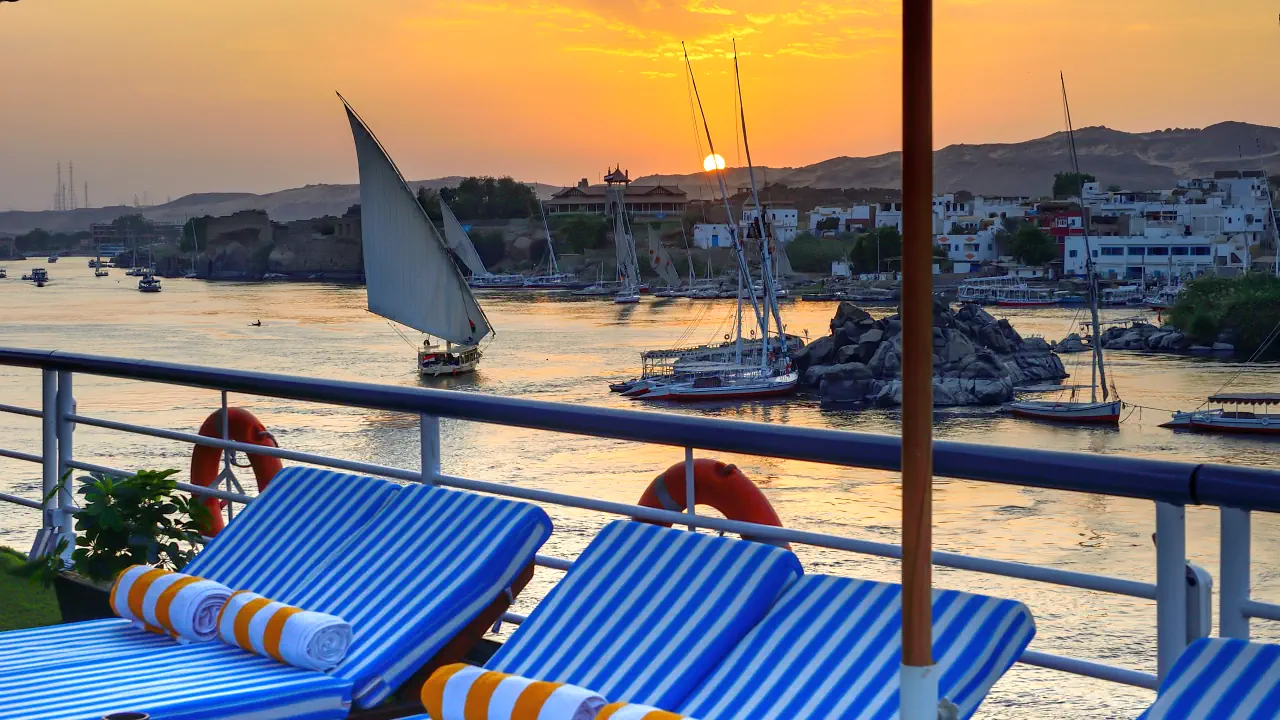 رحلة الباخرة نايل تريجر